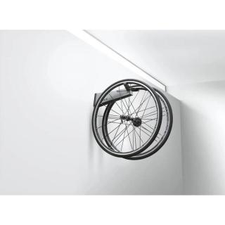 【SFS】tacx 單車輪組掛架(壁掛架 雙自行車架 單車收納 單車壁掛 自行車壁掛架 單車壁掛)，圖片來源：momo 商品頁 / 成長智能有限公司