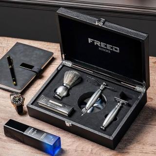 【FREED】免費客製化刻字服務 一週年紀念款-豪華四件雙刃刮鬍刀禮盒-阿提米斯(獨家紳士客製禮盒) 生日禮物 男友禮物 父親節禮物，圖片來源：momo 商品頁 / 永利國際有限公司