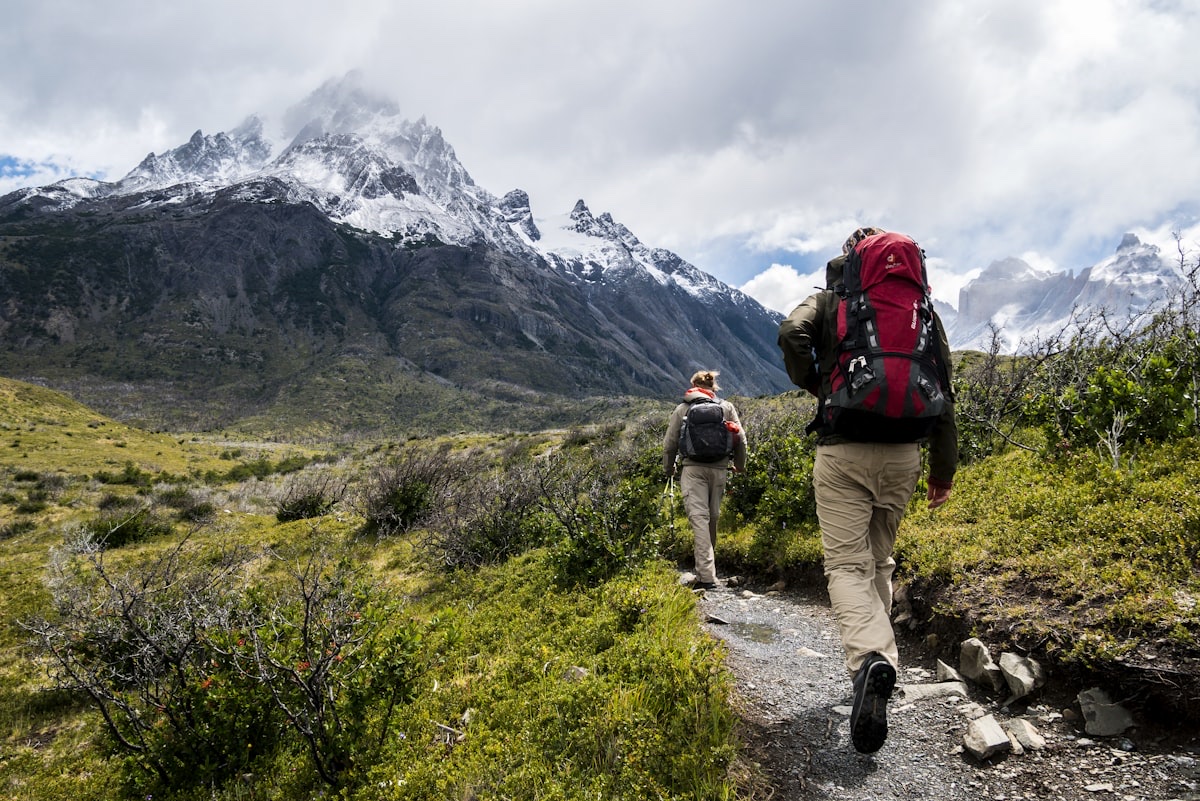 新手登山裝備清單：第一次上山就上手的指南